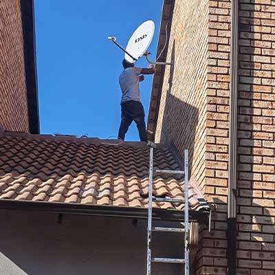 Satellite installation
